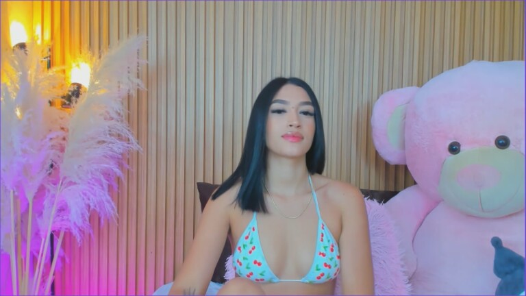 HemmaThompsonn's Streamate show and profile