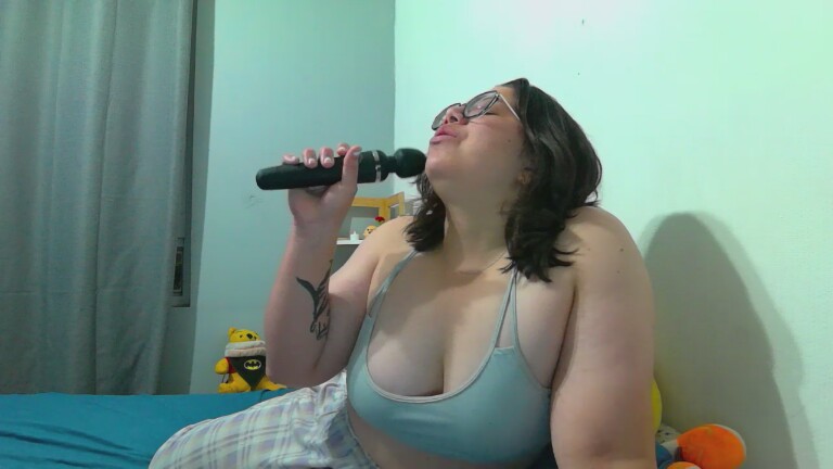 Sweethairy's Streamate show and profile