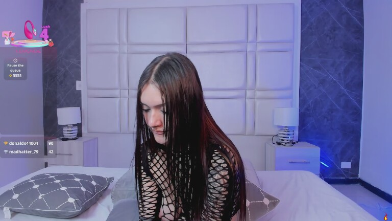 charlotteewhitee's Streamate show and profile