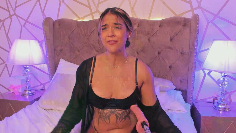 SaschaFit's Streamate show and profile