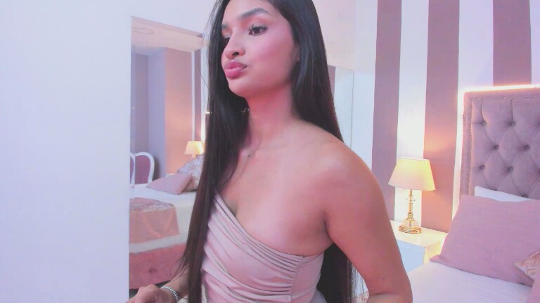 AuraClark's Streamate show and profile