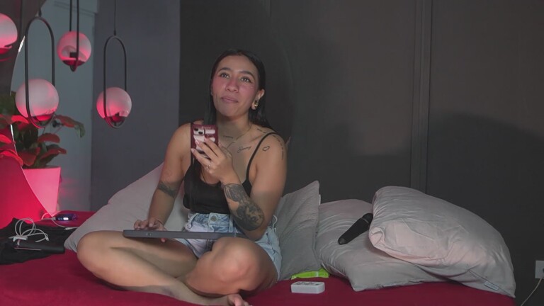 SamaraBela's Streamate show and profile