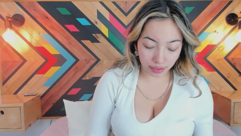 CelesteRiioz's Streamate show and profile