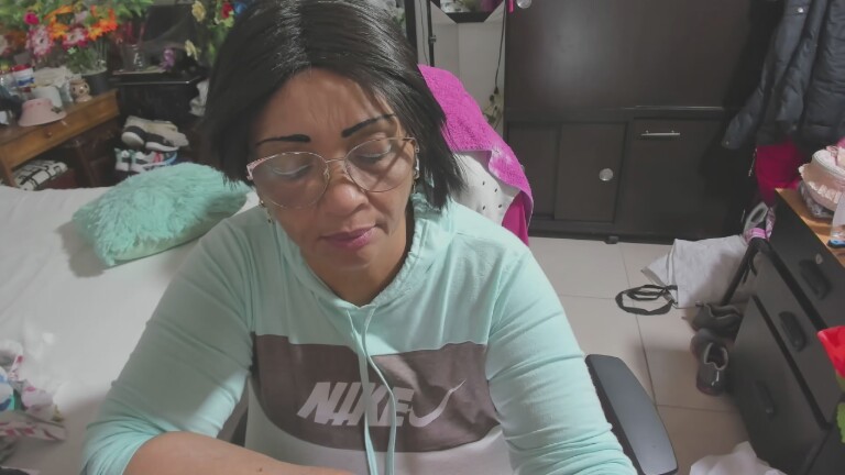 MrsTommy's Streamate show and profile