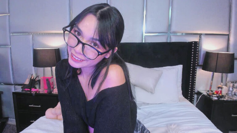 EmilyBlack69's Streamate show and profile