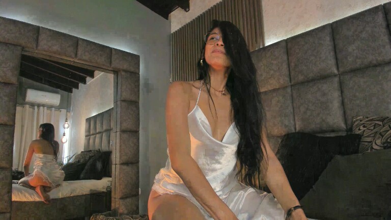 BrigitteVonss's Streamate show and profile