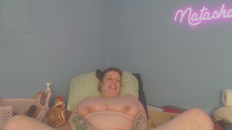 NatashaSalad's Streamate show and profile