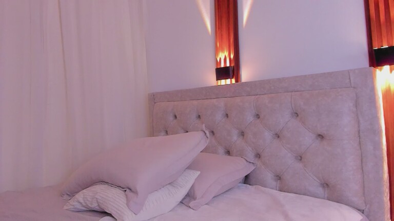 MillieBunny's Streamate show and profile