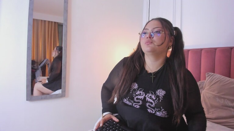 Tessa_Sinclaire's Streamate show and profile