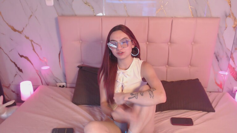 Redkytty's Streamate show and profile