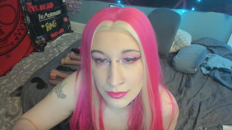 ShaeWednesday's Streamate show and profile