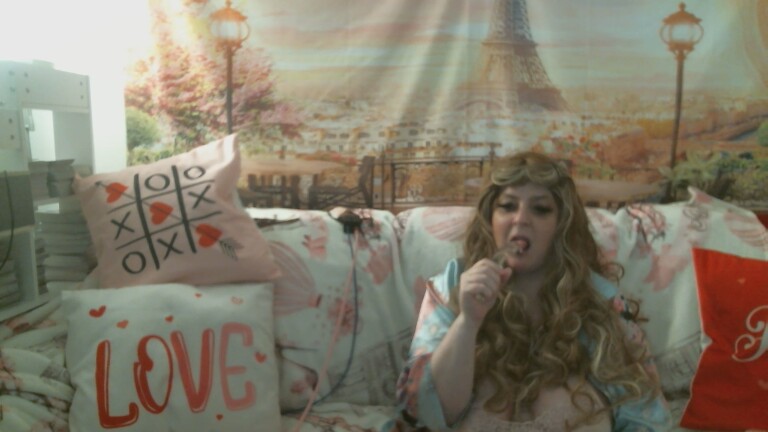 lovehollyann's Streamate show and profile