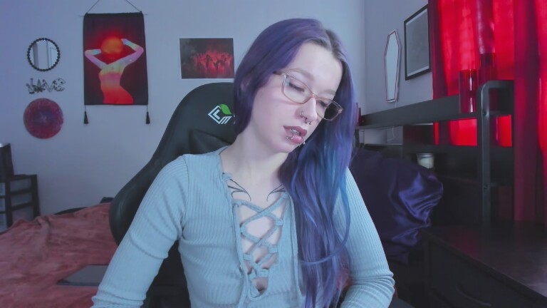 NikkiVill's Streamate show and profile