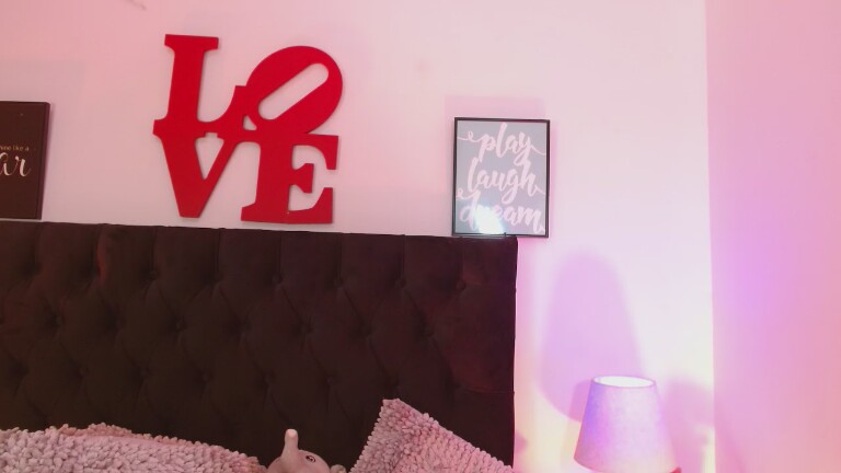 ChristinWeet's Streamate show and profile