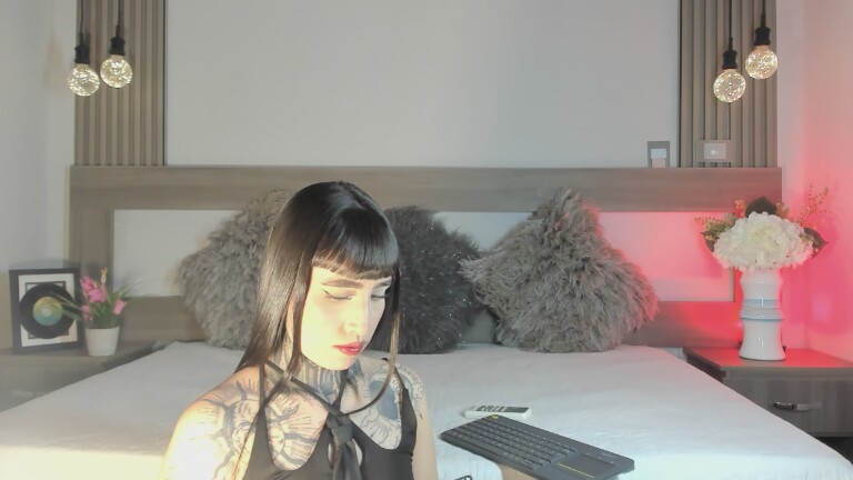 MarieBleuew's Streamate show and profile
