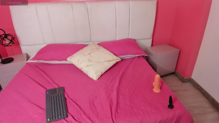 Pamela_Johnson's Streamate show and profile