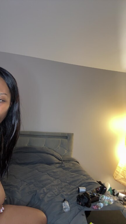 DreamyTif's Streamate show and profile