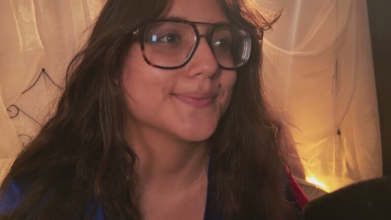 HaileyBunny_18's Streamate show and profile