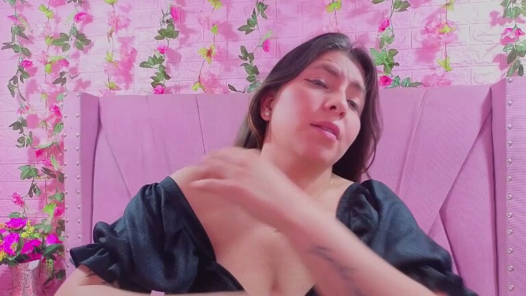 EmberCooper's Streamate show and profile