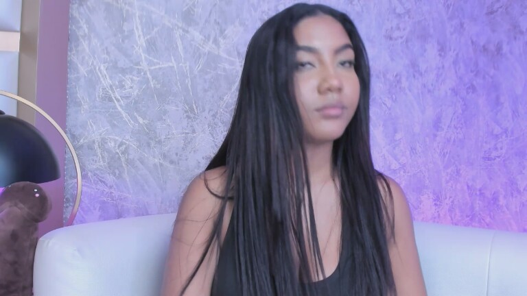 AdaraMillss's Streamate show and profile