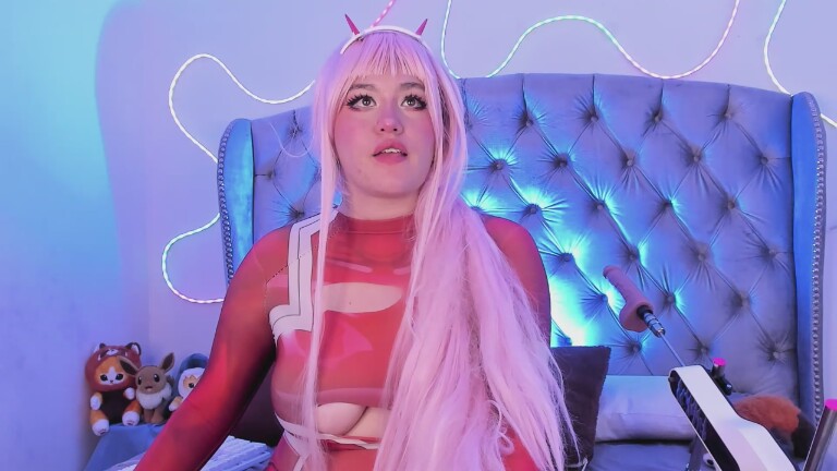 SummerLuna's Streamate show and profile