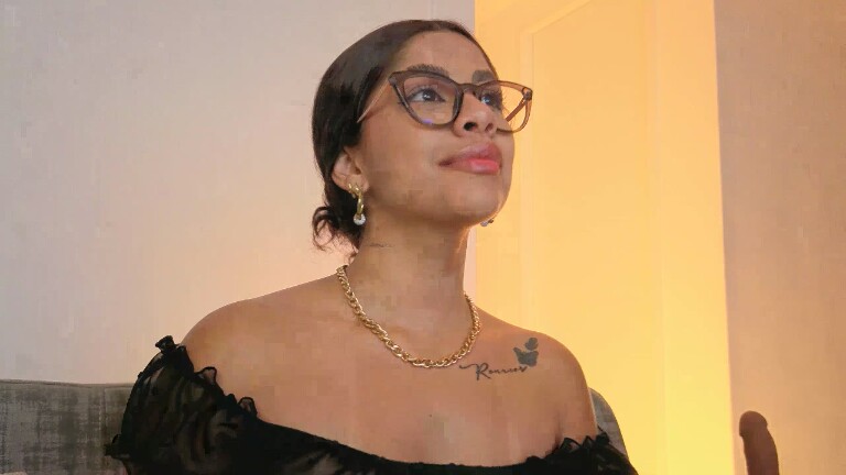 Clarckbella's Streamate show and profile