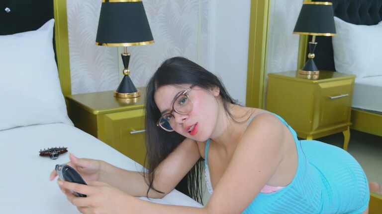 ZoeCortes's Streamate show and profile