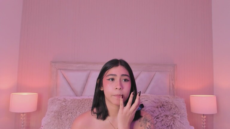 SophiaColinns's Streamate show and profile