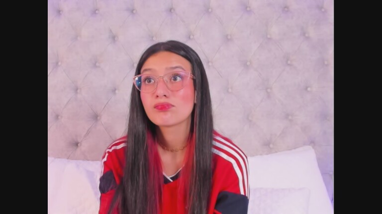 dafne_bss's Streamate show and profile