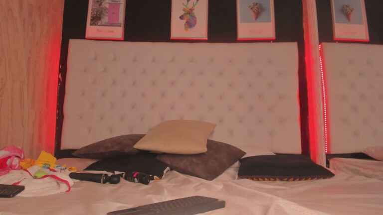 NaslyStone's Streamate show and profile