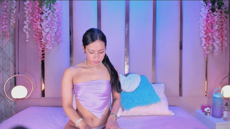 EmmaWilliam23's Streamate show and profile