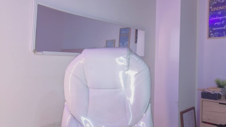 blueehazell18's Streamate show and profile