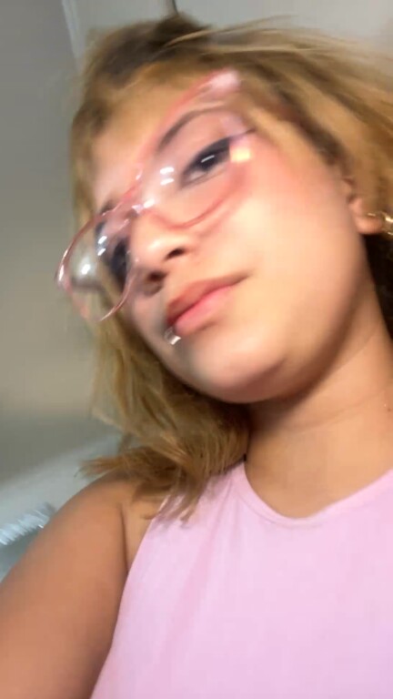 VanesaHernandez's Streamate show and profile