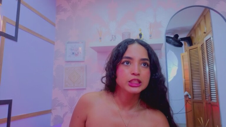 Emmaa_Thompsoon's Streamate show and profile