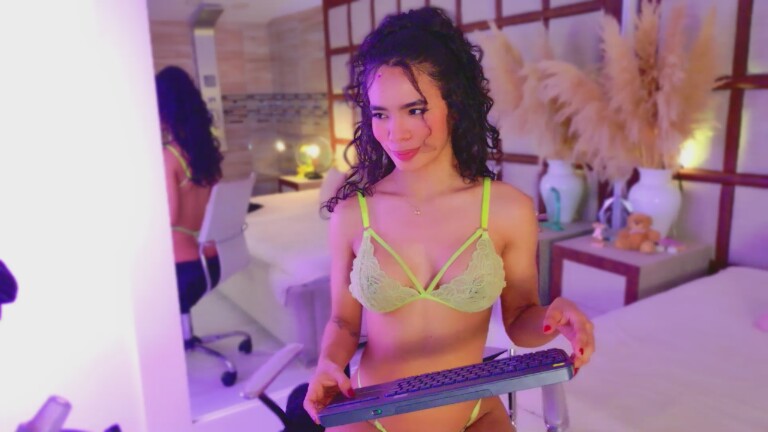 SamanthaSosa's Streamate show and profile