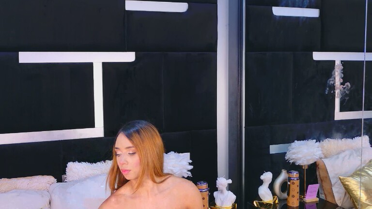 AlanaFerrara's Streamate show and profile