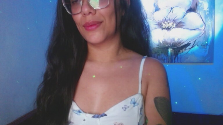 Luna_Marquez's Streamate show and profile