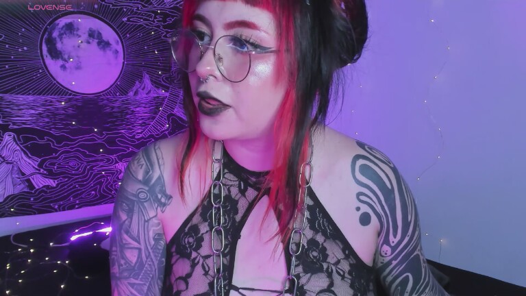 Hallucigenia's Streamate show and profile