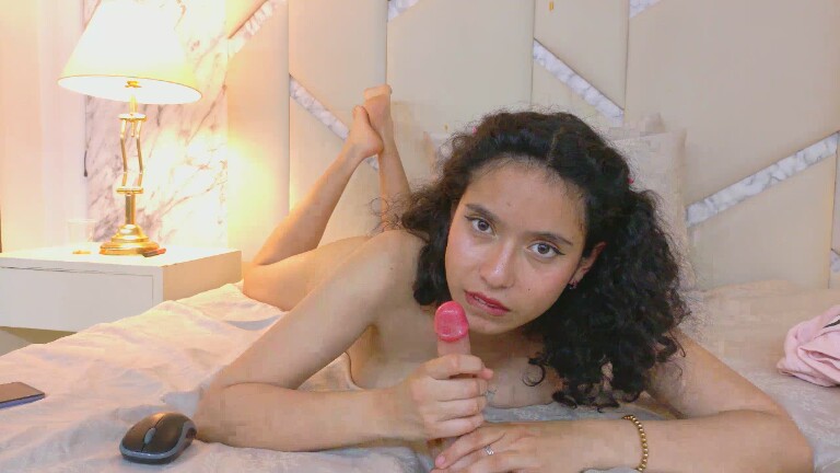 IrisVelasco's Streamate show and profile