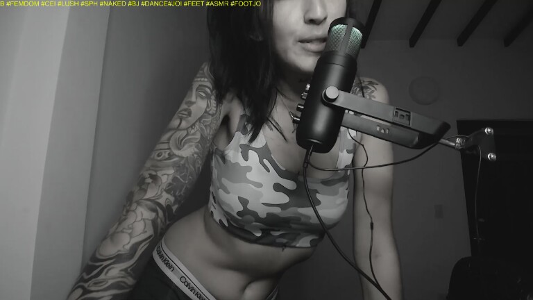 MissLisandra's Streamate show and profile