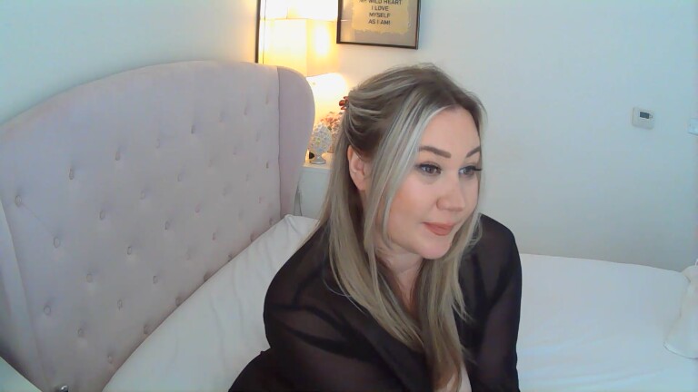 Scarlettsteelexo's Streamate show and profile