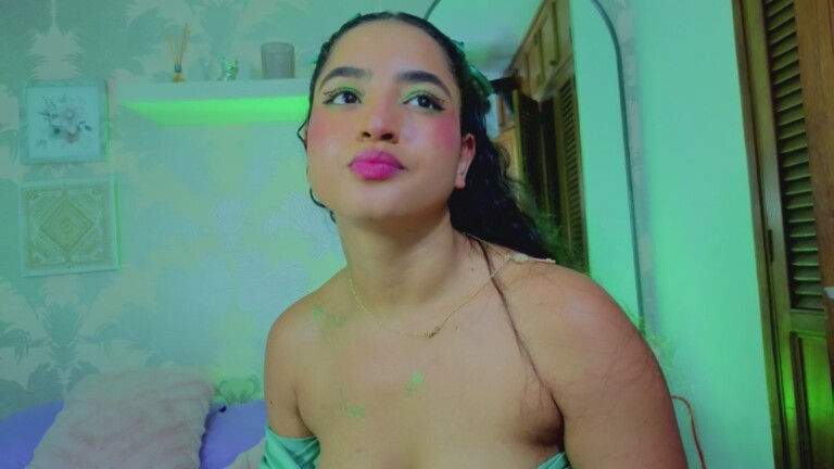 Emmaa_Thompsoon's Streamate show and profile