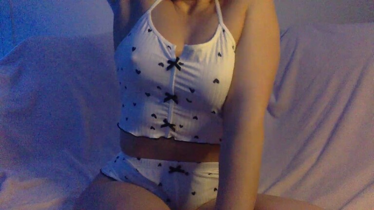 PeachyVelvetBunny's Streamate show and profile