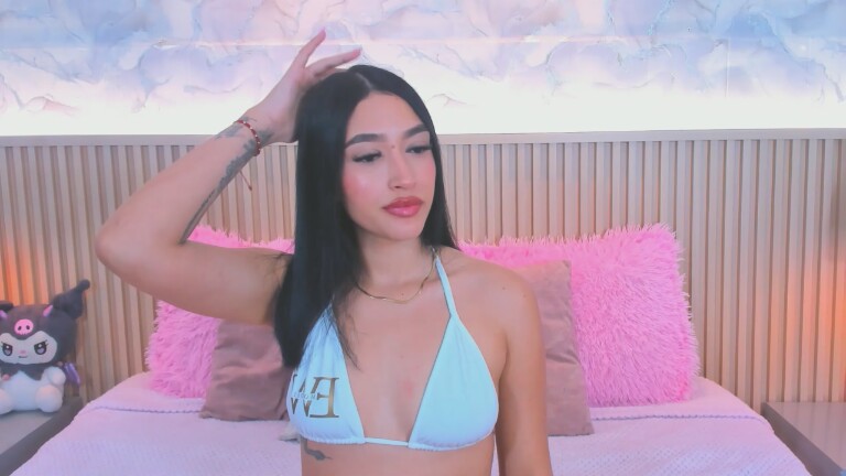 HemmaThompsonn's Streamate show and profile