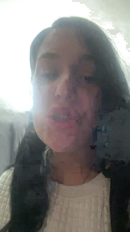 Arwwa's Streamate show and profile