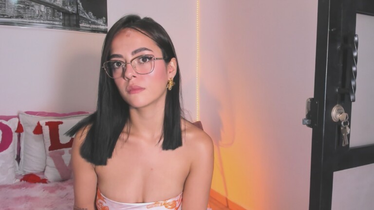 Aria_Greyy's Streamate show and profile