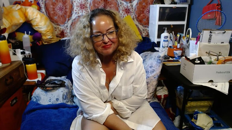 ClaudiaMidwestWife's Streamate show and profile