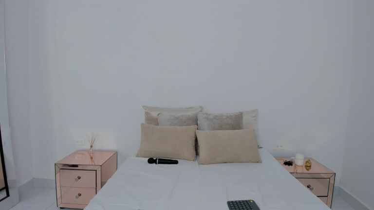 EmmaClayton's Streamate show and profile