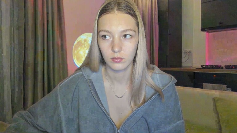 BloomAria's Streamate show and profile