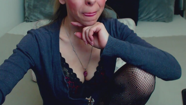 AylyneMiller's Streamate show and profile